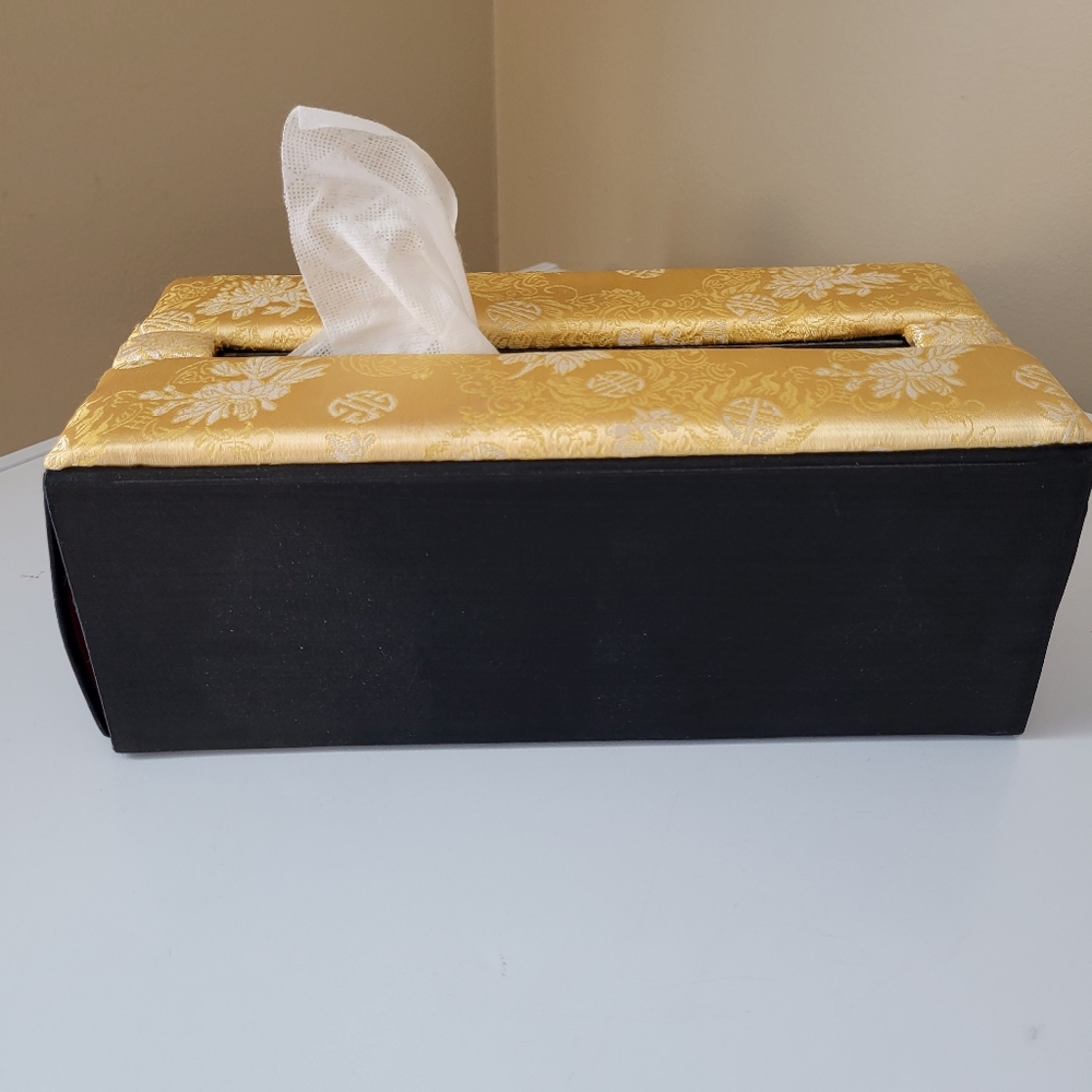 Vintage Asian Style Black and Gold Quilted Tissue Box Cover